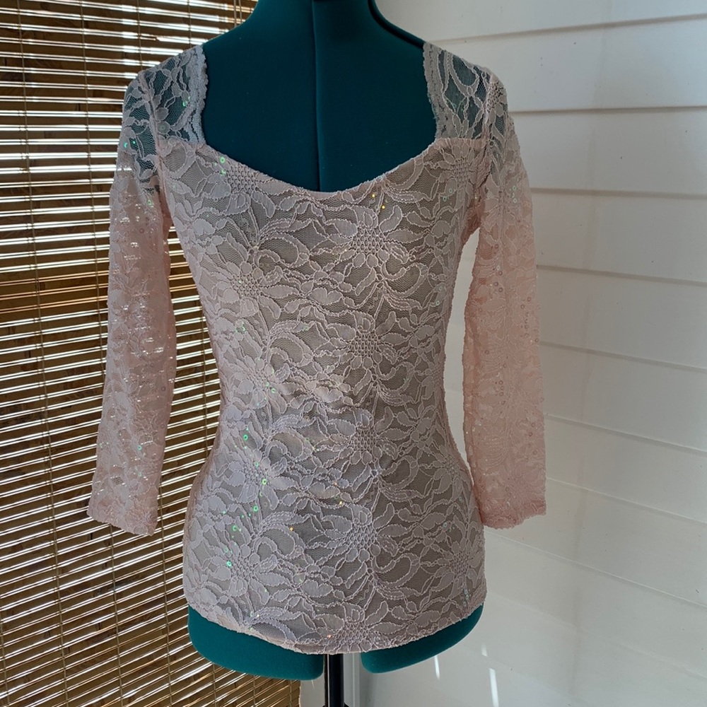 Pale pink Boston Proper lace sequined blouse XXS NWOT